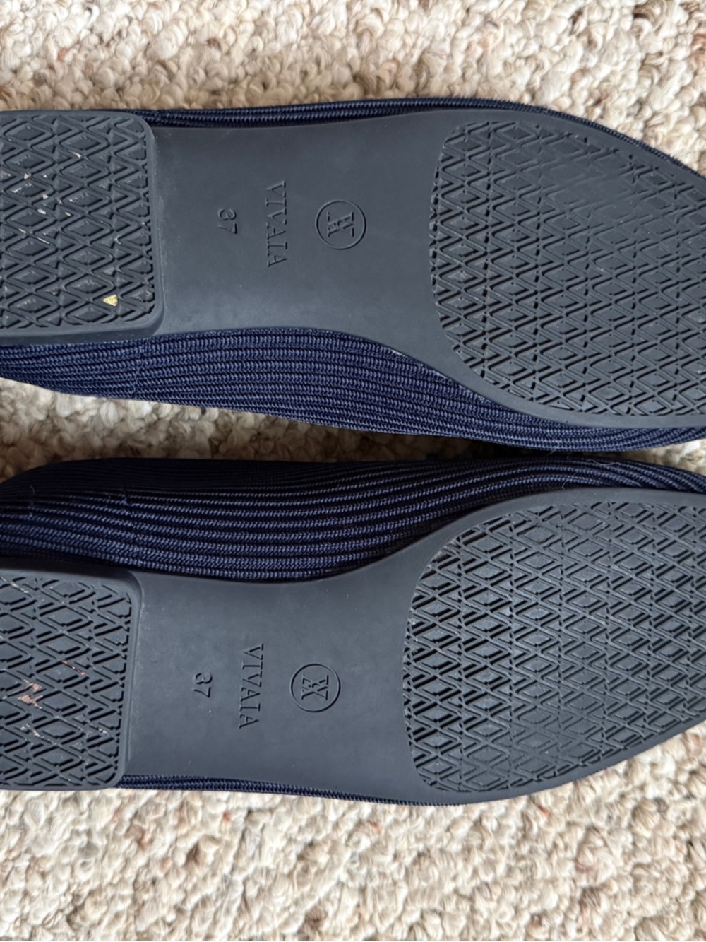 VIVAIA Margot Lightweight Square-Toe Flats (Margot Walker Air) - Picture 2 of 3